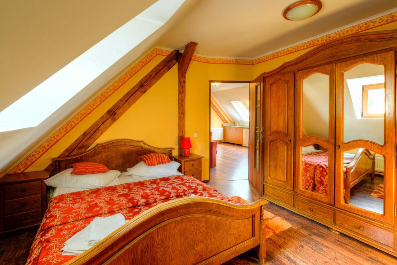 House Of Dragons Apartments ซิวิโชอารา ภายนอก รูปภาพ